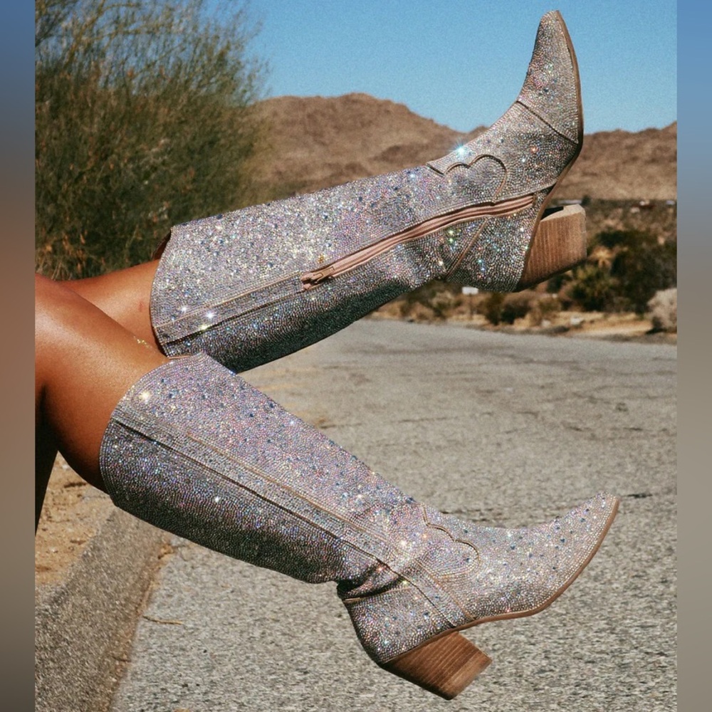 NEW NWOB Matisse Nashville Western Boots Rhinestone Embellished